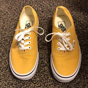 TELLOW LACE UP VANS